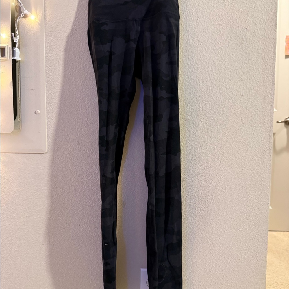 lululemon athletica Align High Rise - Black Camo Leggings 28”